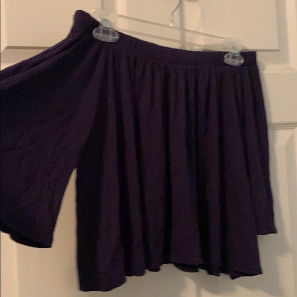 J Story Off The Shoulder Top - Picture 2 of 3